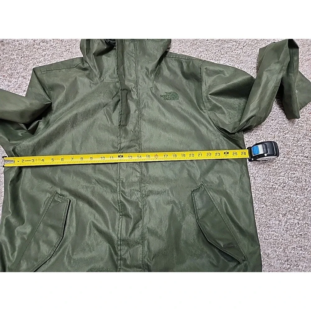 The North Face MEN'S ELMHURST TRI CLIMATE JACKET Rosin Green SIZE XL Outer Only